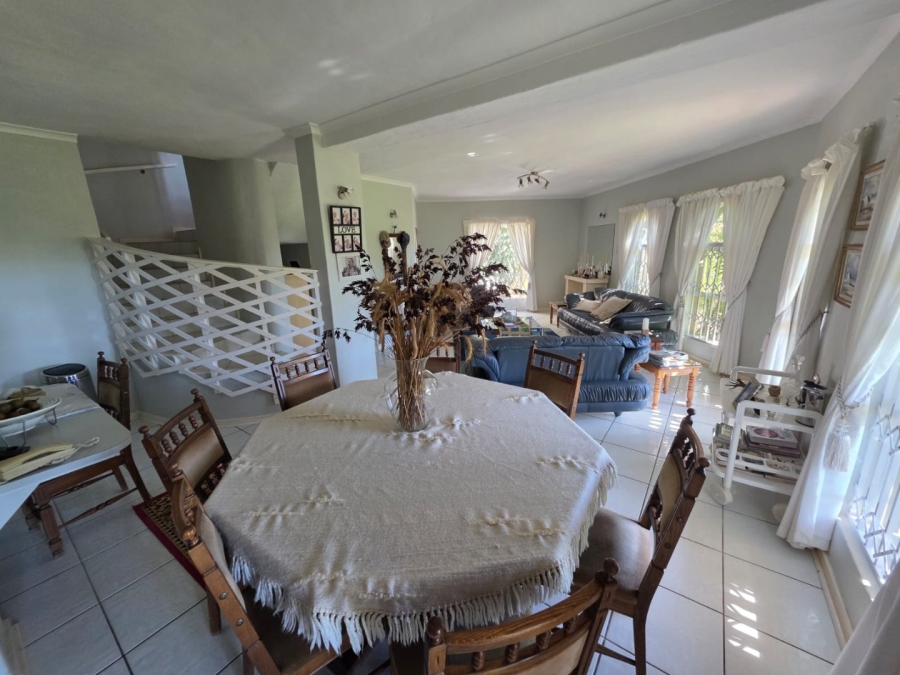 4 Bedroom Property for Sale in Wavecrest Eastern Cape